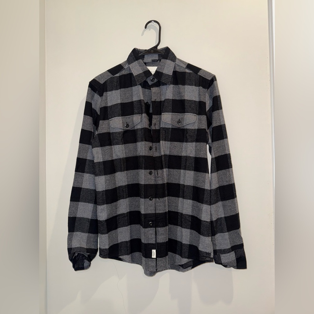 American eagle Black and Gray Plaid Button-Up Shirt